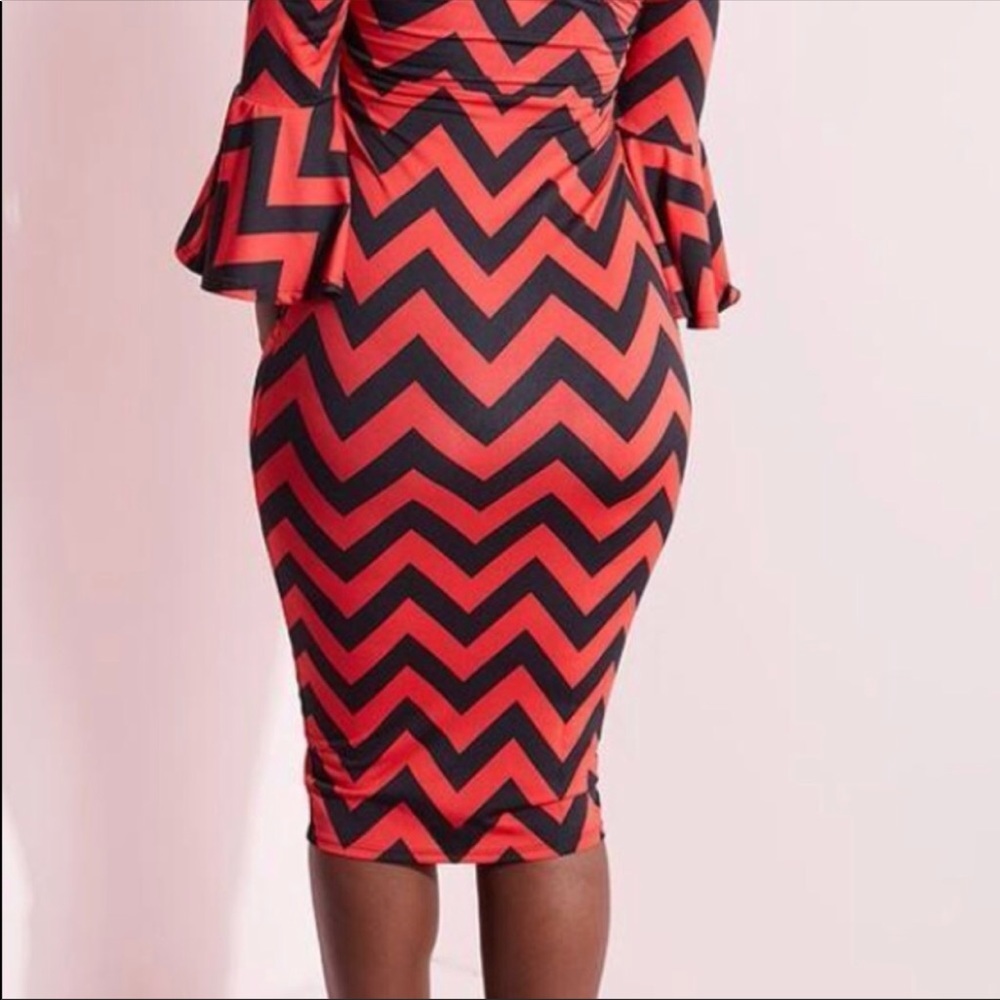  2 LEFT Red and Black Chevron Print Dress - Picture 2 of 3